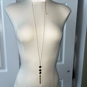 New Banana Republic tassel necklace